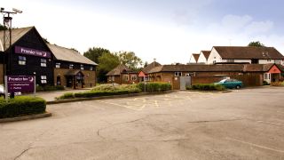 premier-inn-farnborough-west-southwood