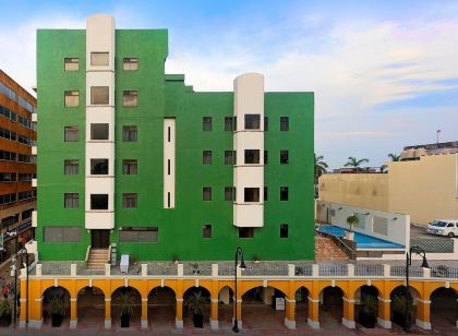 Hotel Olmeca Plaza