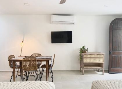 Loreto80-NEW Studio Cirio, in downtown by beach
