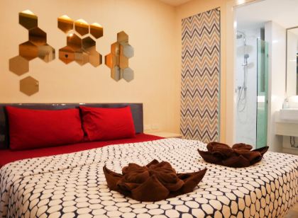 Seven Seas Resort Pattaya & Sofa Bed