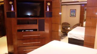 fields-walking-street-hotel
