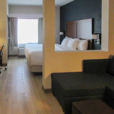1 King Bed, Suite, Nonsmoking, Mobility & Hearing Accessible 1 King Bed, Suite, Nonsmoking, Mobility & Hearing Accessible Comfort Suites Promo Code