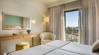 ionian-plaza-hotel