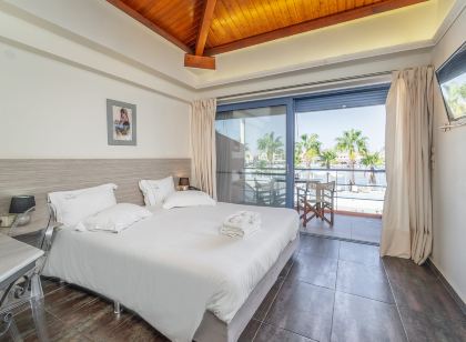 Ianos Hotel