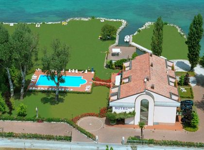 Yachting Hotel Mistral