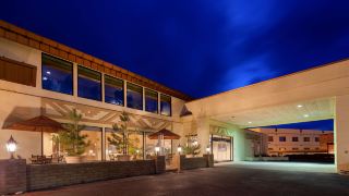 best-western-premier-grand-canyon-squire-inn