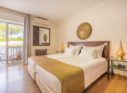 Hotel Vale Da Telha