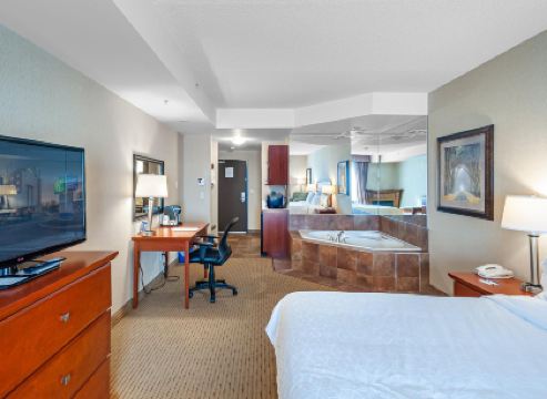 Holiday Inn Express & Suites CLARINGTON - BOWMANVILLE by IHG