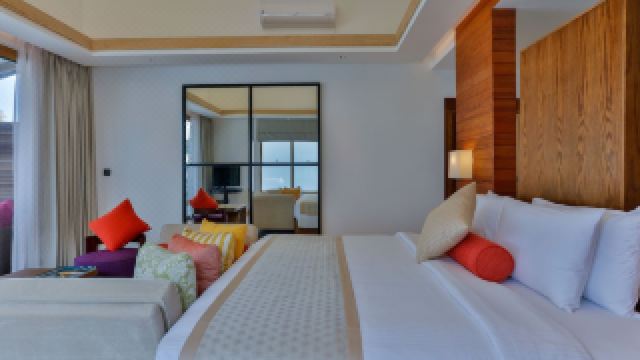 cinnamon-hakuraa-huraa-maldives-all-inclusive