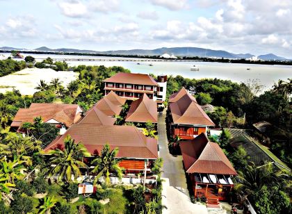 คุ้มไทรงาม