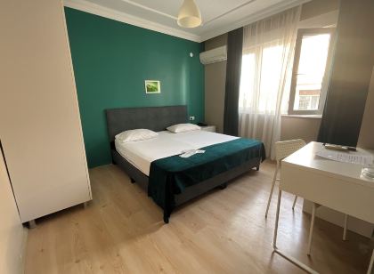 Khan's B&B Hotel