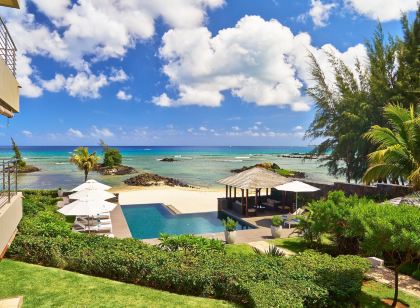 Bon Azur Beachfront Suites & Penthouses by Lov