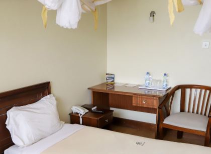 Maxoil Hotel
