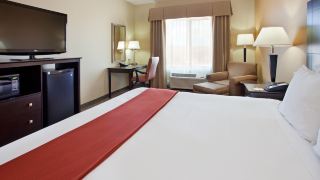 holiday-inn-express-and-suites-gallup-east-an-ihg-hotel
