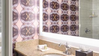 holiday-inn-hotel-french-quarter-chateau-lemoyne-an-ihg-hotel
