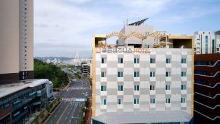 golden-business-hotel