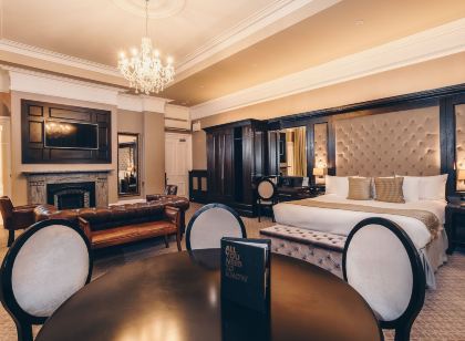 County Hotel & County Aparthotel Newcastle