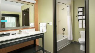 hampton-inn-and-suites-el-paso-east