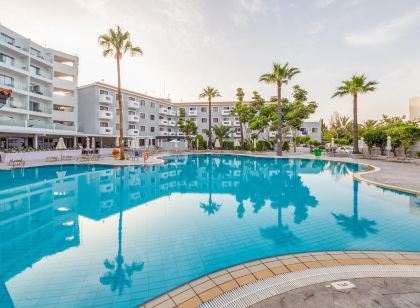 Narcissos Waterpark Resort