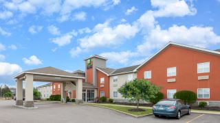 holiday-inn-express-cleveland-vermilion-an-ihg-hotel