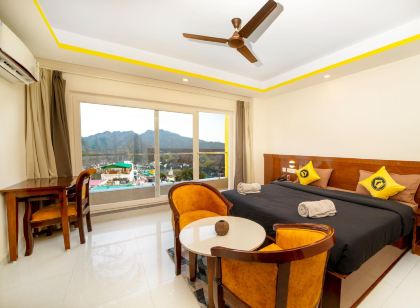 The Hosteller Rishikesh, Laxman Jhula