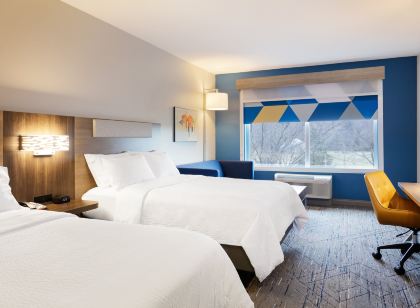 Holiday Inn Express & Suites Buford NE - Lake Lanier