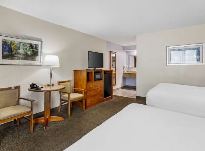 雷鳥汽車貝斯特韋斯特飯店