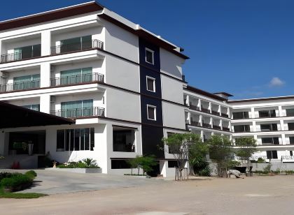 Southgate Residence Hotel