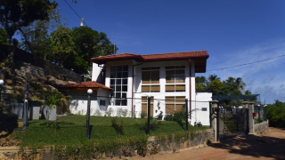 villa-baywatch-rumassala