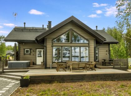 Villa lystikämä