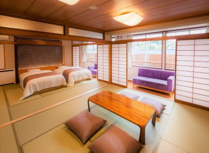 お部屋食と温泉貸切風呂くつろぎの宿 有馬館