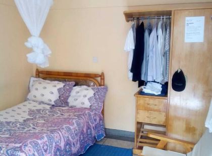 Racecourse Inn Hotel