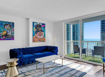 The Club at Brickell Bay