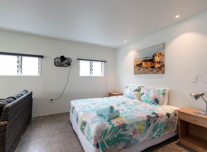 Vaima Studio -steps from the best beach + value for money, air con, free WIFI !
