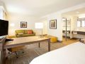 hampton-inn-and-suites-minneapolis-downtown