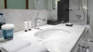 the-address-dubai-mall-residence-luxury-one-bedroom