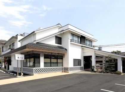 Rakusuien