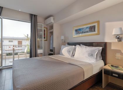Piraeus City Hotel