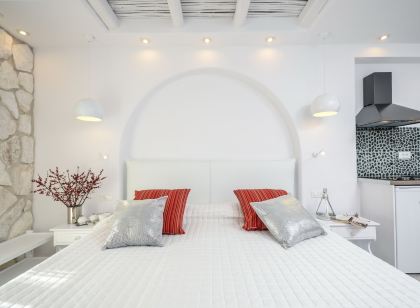 Naxos Evilion Luxury Apartments & Suites