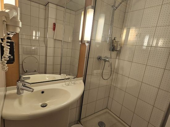 阿姆斯特丹史基浦機場宜必思酒店優惠