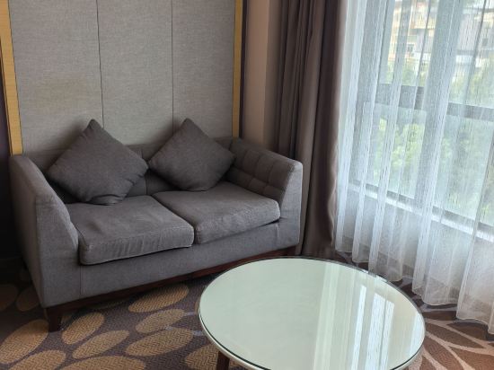 麗楓酒店(潮州潮楓路和諧雅筑店)優惠