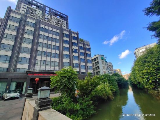 麗楓酒店(潮州潮楓路和諧雅筑店)優惠