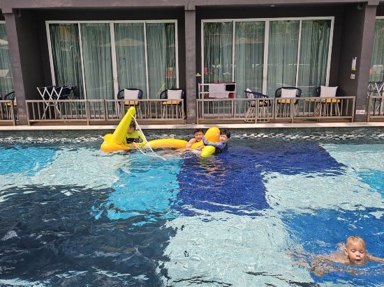 甜蜜濱海度假酒店 - 藝術 - 卡倫海灘( (SHA Extra Plus)優惠