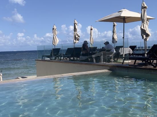 卡曼海灘君悦酒店優惠