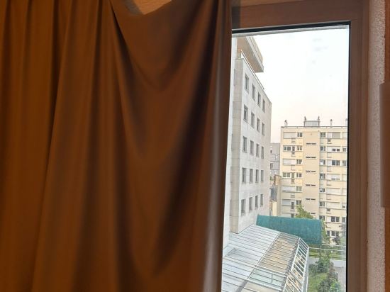 巴黎17區克利希-巴蒂尼奧勒宜必思酒店(前貝爾西爾酒店)優惠