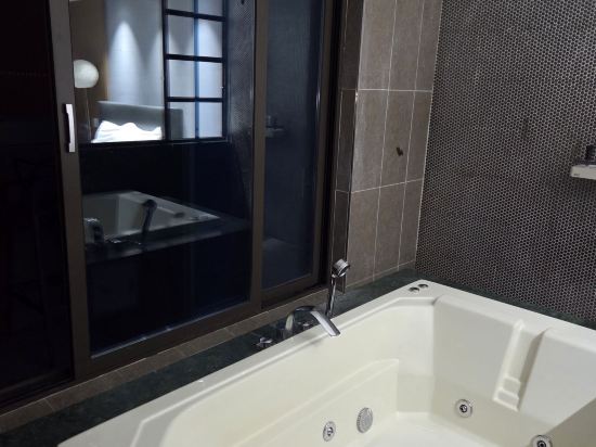 웨스턴 그레이스 호텔 쿠폰