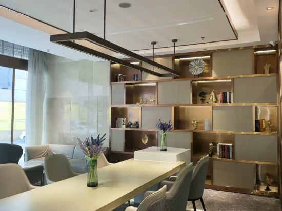 麗楓酒店(深圳羅湖寶能中心筍崗地鐵站店)優惠