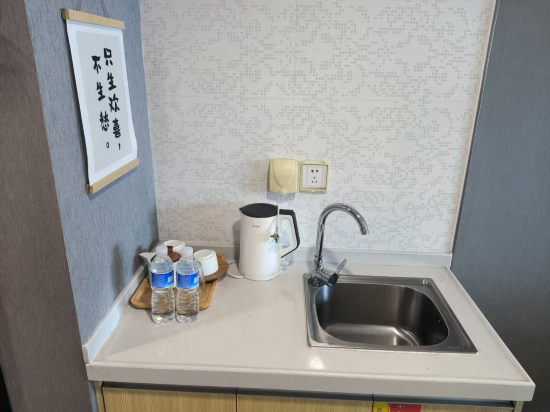 螢火電競概念公寓(廣州融創文旅城店)優惠