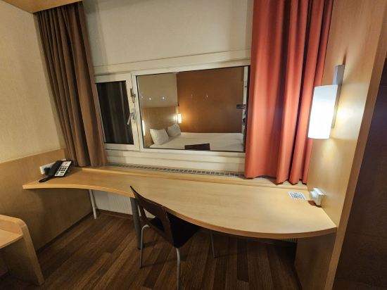 阿姆斯特丹史基浦機場宜必思酒店優惠