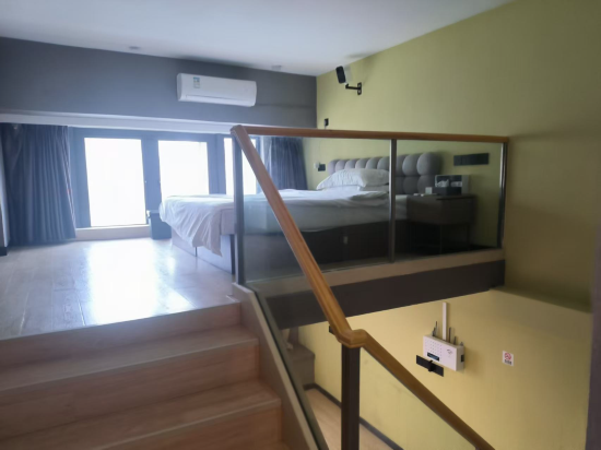 螢火電競概念公寓(廣州融創文旅城店)優惠